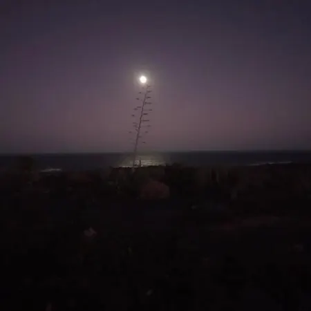 - Coastal Comfort With Outdoor Lounge - Wifi