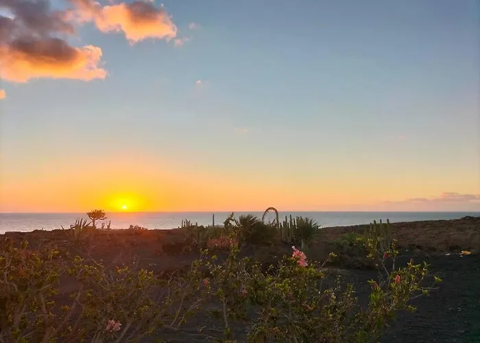 - Coastal Comfort With Outdoor Lounge - Wifi Apartman *