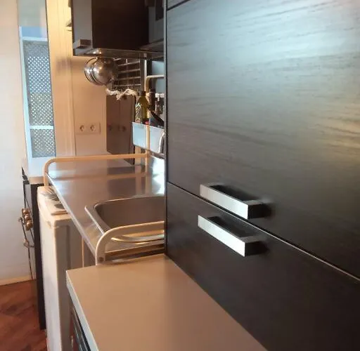 - Coastal Comfort With Outdoor Lounge - Wifi