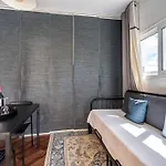 - Coastal Comfort With Outdoor Lounge - Wifi Apartment *
