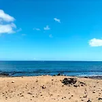 - Coastal Comfort With Outdoor Lounge - Wifi Apartamento Teguise (Lanzarote)