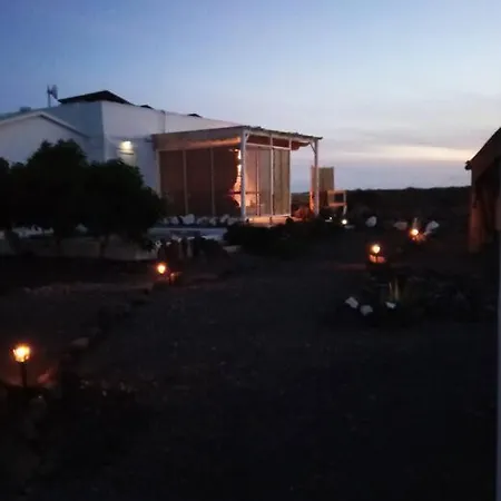 アパート - Coastal Comfort With Outdoor Lounge - Wifi *