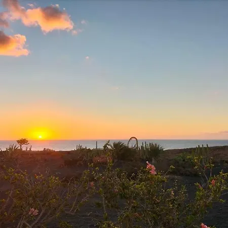 - Coastal Comfort With Outdoor Lounge - Wifi Apartmán *