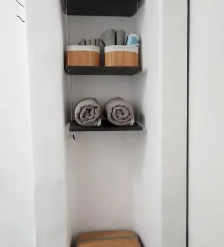 Apartmán - Coastal Comfort With Outdoor Lounge - Wifi