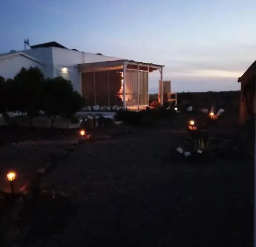 Apartmán - Coastal Comfort With Outdoor Lounge - Wifi *