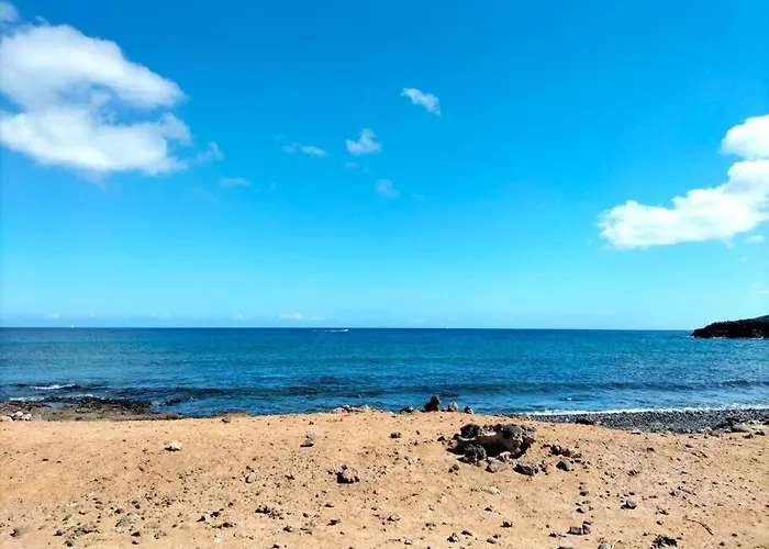 - Coastal Comfort With Outdoor Lounge - Wifi Apartmán Teguise (Lanzarote)