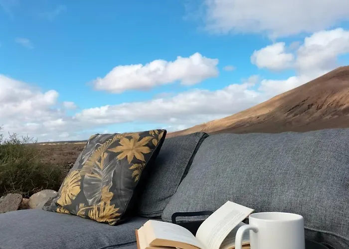 - Coastal Comfort With Outdoor Lounge - Wifi Teguise (Lanzarote)